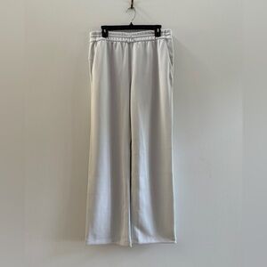 NWOT LULULEMON Softstreme High Rise Pants Size 10, Off-White